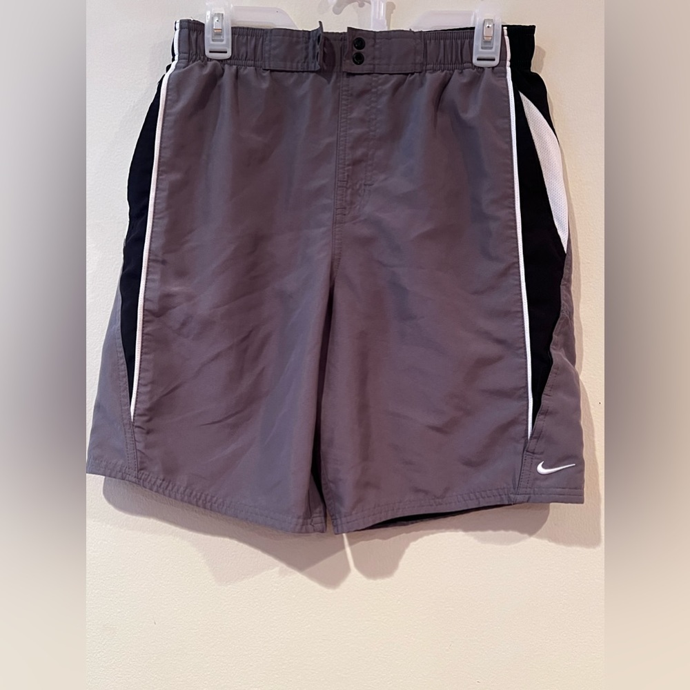 Men’s Nike swimming trunks! Size S